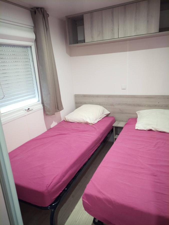 Mobil-Home Tout Confort A 300M De L'Ocean Saint-Brévin-les-Pins Exterior foto