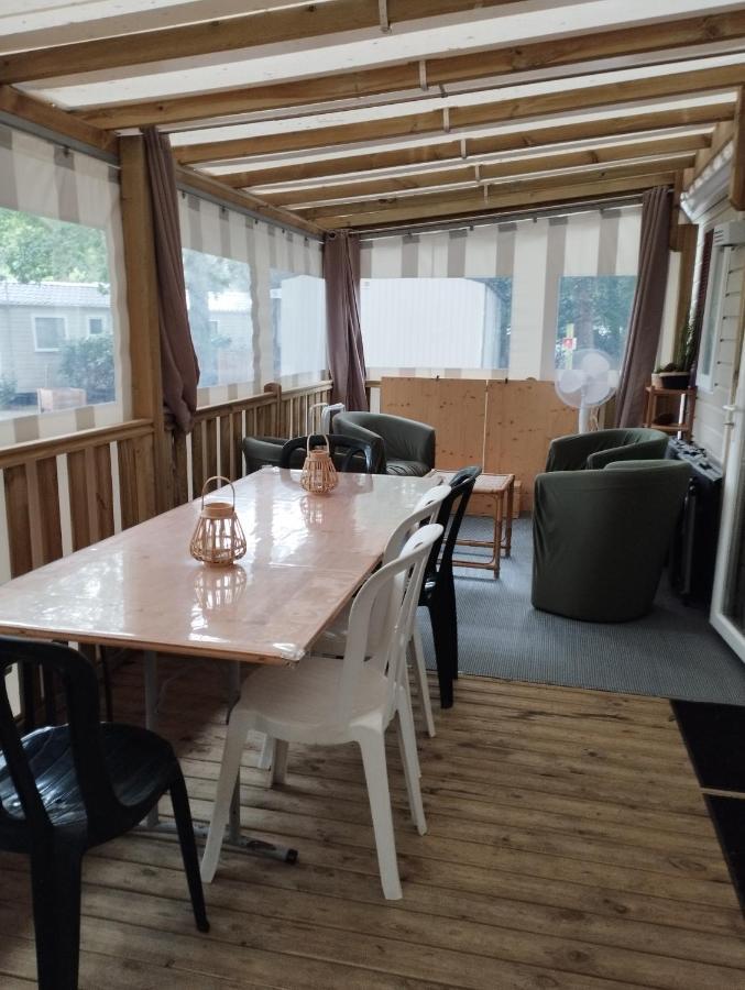 Mobil-Home Tout Confort A 300M De L'Ocean Saint-Brévin-les-Pins Exterior foto